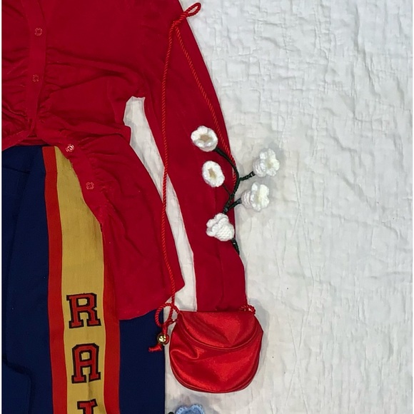 Selling the red ruby Fashion-Nova long sleeve button up and vibrant red purse🍒 - Picture 2 of 3